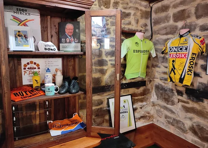 El Hogar Del Ciclista * Espinosa de los Monteros